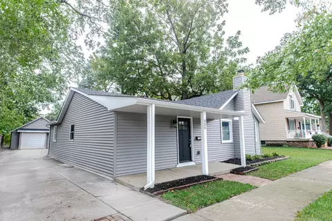 339 N Jay St, Griffith, IN 46319 photo 2