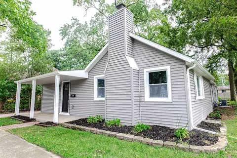339 N Jay St, Griffith, IN 46319 photo 4
