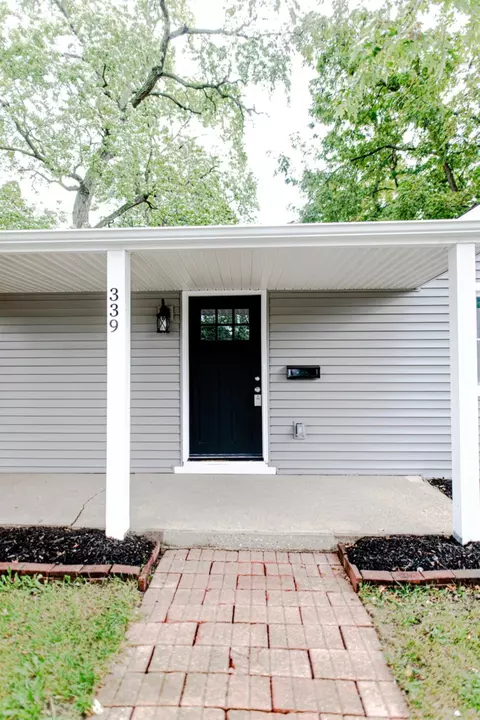 339 N Jay St, Griffith, IN 46319 photo 3