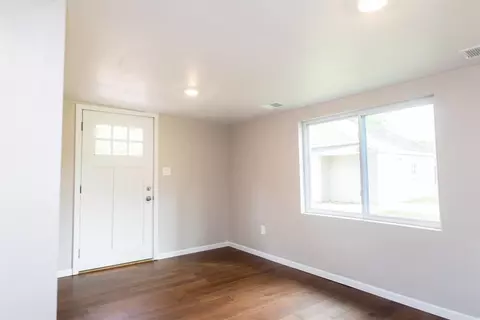 339 N Jay St, Griffith, IN 46319 photo 15
