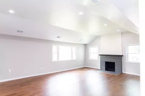 339 N Jay St, Griffith, IN 46319 photo 17