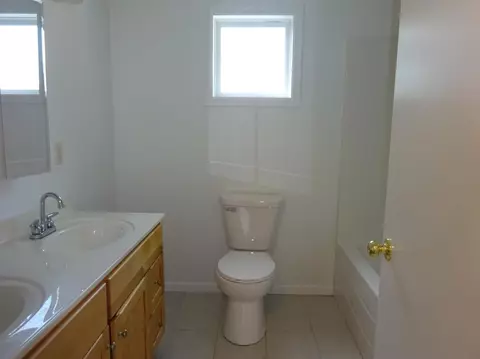 207 E Walker St, Rolling Prairie, IN 46371 photo 8