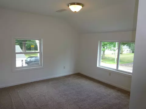 207 E Walker St, Rolling Prairie, IN 46371 photo 12