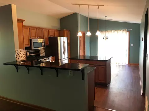 5624 Pointe Dr, Hammond, IN 46320 photo 6