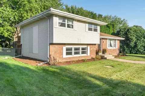 3216 Rustic Ln, Crown Point, IN 46307 photo 3