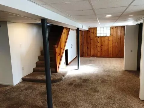 402 N Harvey St, Griffith, IN 46319 photo 17