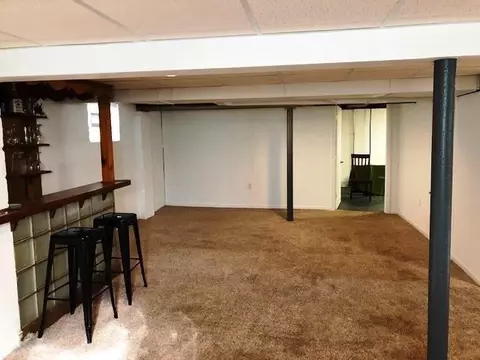 402 N Harvey St, Griffith, IN 46319 photo 18