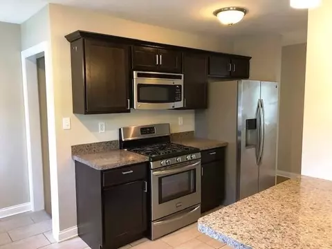 402 N Harvey St, Griffith, IN 46319 photo 9