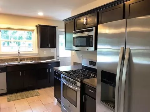 402 N Harvey St, Griffith, IN 46319 photo 10