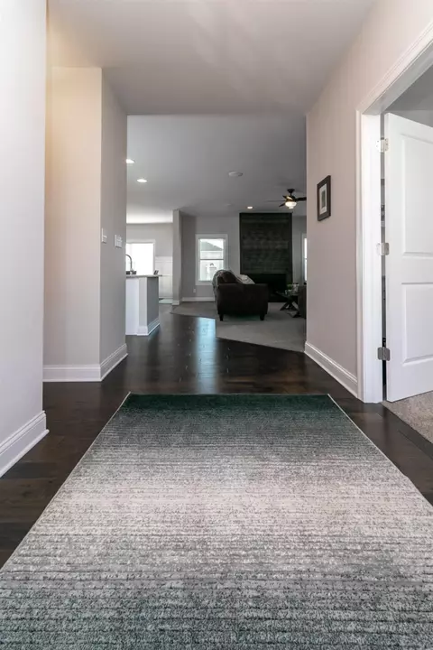 10124 Orchard Cv, Saint John, IN 46373 photo 4