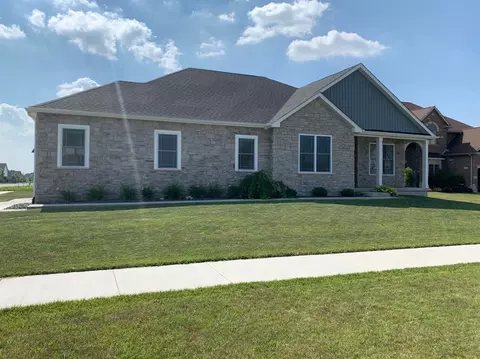 10124 Orchard Cv, Saint John, IN 46373 photo 1