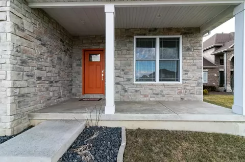 10124 Orchard Cv, Saint John, IN 46373 photo 2