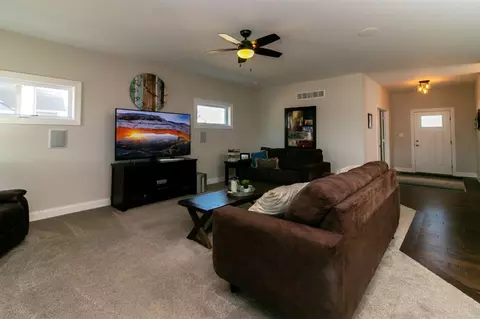 10124 Orchard Cv, Saint John, IN 46373 photo 8