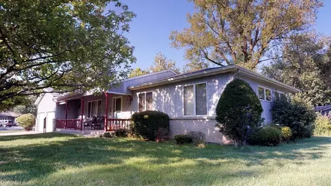 530 Michigami Trl, Porter, IN 46304 photo 3