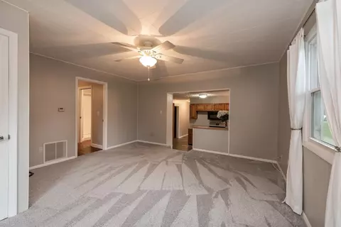 705 Center St, Valparaiso, IN 46385 photo 10