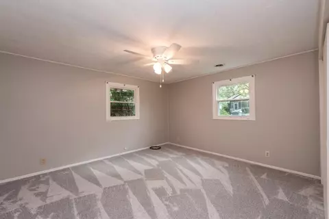 705 Center St, Valparaiso, IN 46385 photo 3
