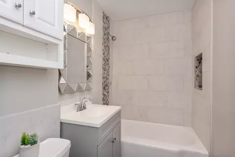 705 Center St, Valparaiso, IN 46385 photo 6