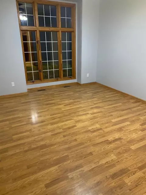1407 Edgewater Rd, Crown Point, IN 46307 photo 2