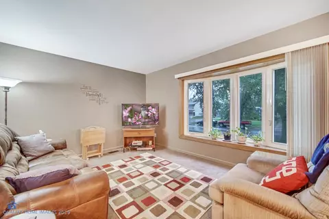 1426 N Jay St, Griffith, IN 46319 photo 2