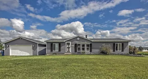 17267 Utah St, Hebron, IN 46341 photo 1