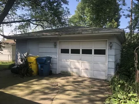 518 S Broad St, Griffith, IN 46319 photo 3