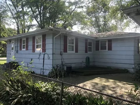 518 S Broad St, Griffith, IN 46319 photo 2