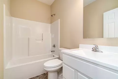 990 E 117th Pl, Crown Point, IN 46307 photo 6