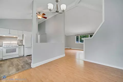 609 Schiller St, Itasca, IL 60143 photo 7