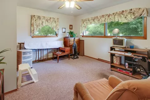 962 E Joliet St, Crown Point, IN 46307 photo 10