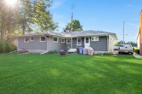 962 E Joliet St, Crown Point, IN 46307 photo 6