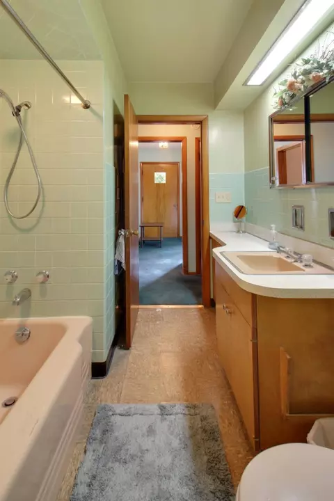 962 E Joliet St, Crown Point, IN 46307 photo 14