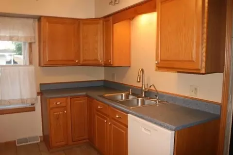 805 E Clark St, Crown Point, IN 46307 photo 5