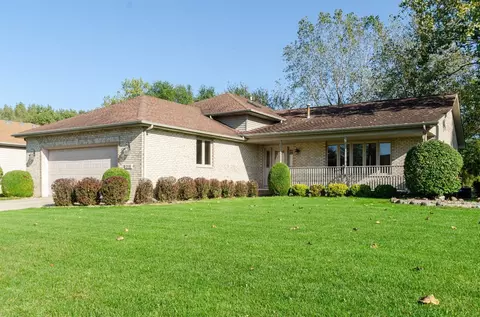2641 Squire Dr, Dyer, IN 46311 photo 1