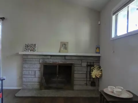 8227 Locust Ave, Gary, IN 46403 photo 6