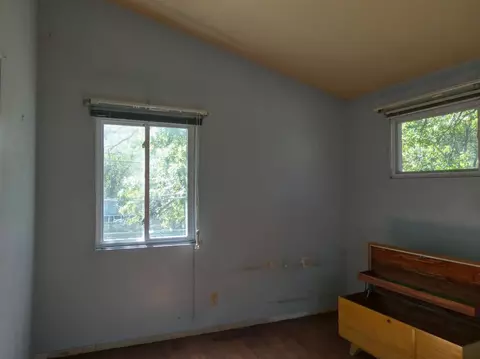8227 Locust Ave, Gary, IN 46403 photo 12