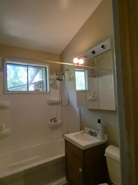 8227 Locust Ave, Gary, IN 46403 photo 15