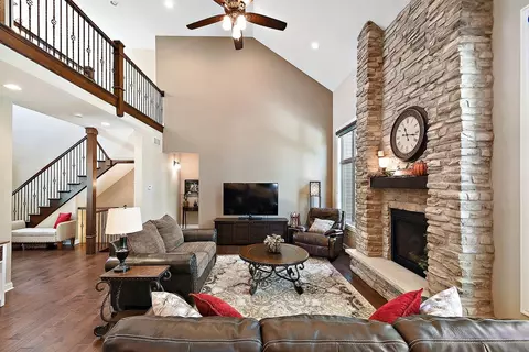 2087 Nolan Ave, Crown Point, IN 46307 photo 7