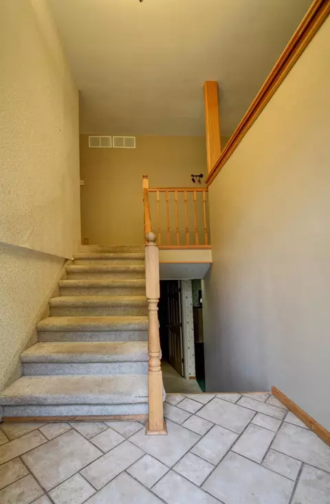 500 E Wayne Dr, La Porte, IN 46350 photo 12