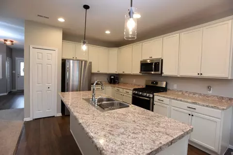 11587 Rhode Island Pl, Crown Point, IN 46307 photo 8