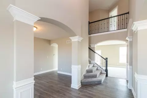 10175 Golden Crest Dr, Saint John, IN 46373 photo 4