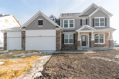 10175 Golden Crest Dr, Saint John, IN 46373 photo 1