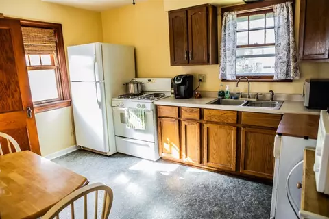 338 N Dwiggins St, Griffith, IN 46319 photo 5