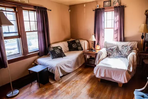 338 N Dwiggins St, Griffith, IN 46319 photo 4