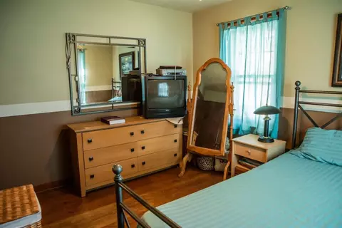338 N Dwiggins St, Griffith, IN 46319 photo 8
