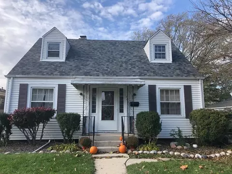 245 Maxwell St, Crown Point, IN 46307 photo 1