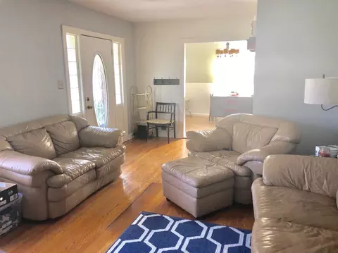 245 Maxwell St, Crown Point, IN 46307 photo 3