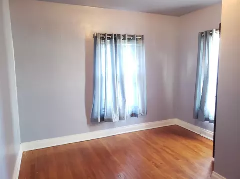 321 Cleveland St, Gary, IN 46404 photo 11