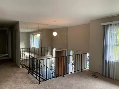 401 Fairview Ave, Crown Point, IN 46307 photo 4