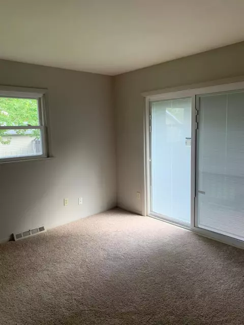 401 Fairview Ave, Crown Point, IN 46307 photo 12