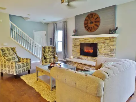 223 Sweetbriar Ct, Lowell, IN 46356 photo 3